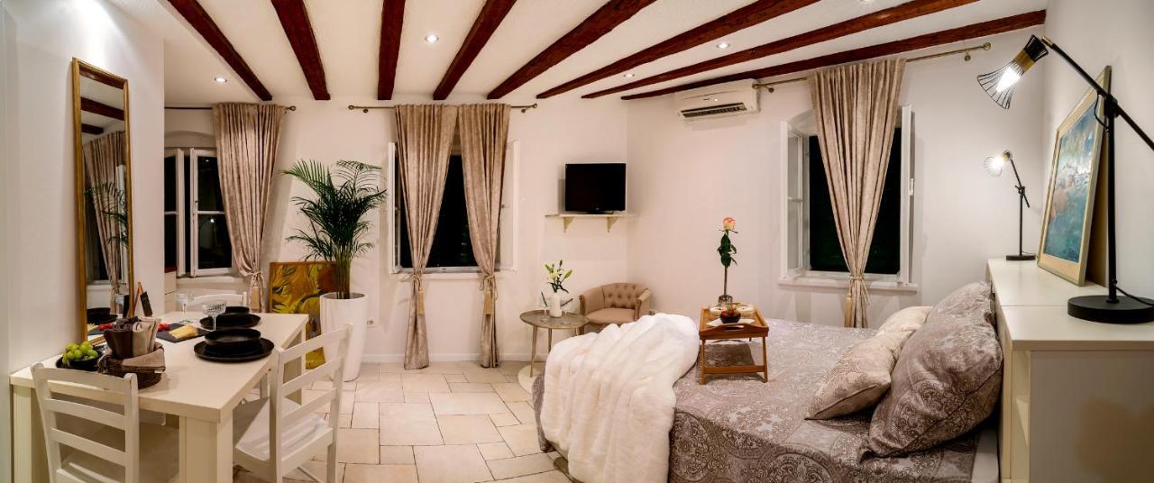 Charming Old Town Apartment Pjaca Split Exterior photo
